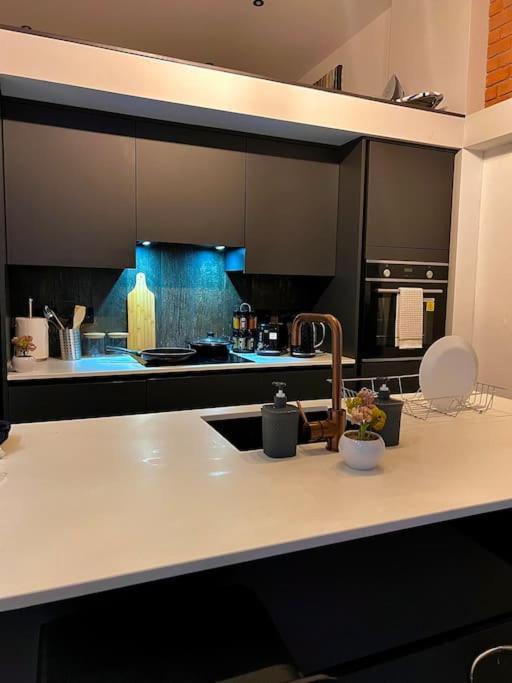 Cityzenretreat - Mezzanine Apartment Sleeps 4 Sheffield City Centre エクステリア 写真