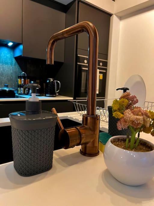 Cityzenretreat - Mezzanine Apartment Sleeps 4 Sheffield City Centre エクステリア 写真