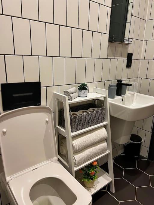 Cityzenretreat - Mezzanine Apartment Sleeps 4 Sheffield City Centre エクステリア 写真
